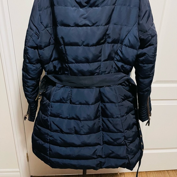 Zara winter coat with duck feather filling and fur collar. - Picture 5 of 8